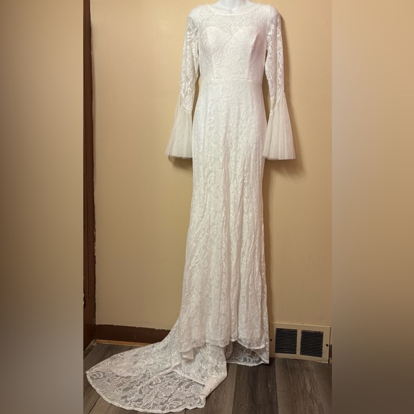 White Lace Bell Sleeve wedding Dress SZ S - Picture 7 of 14